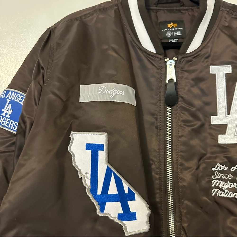 Alpha Industries New Era LA Dodgers MA-1 Bomber Jacket Men’s 2XL Burn Wood Brown - Picture 5 of 13